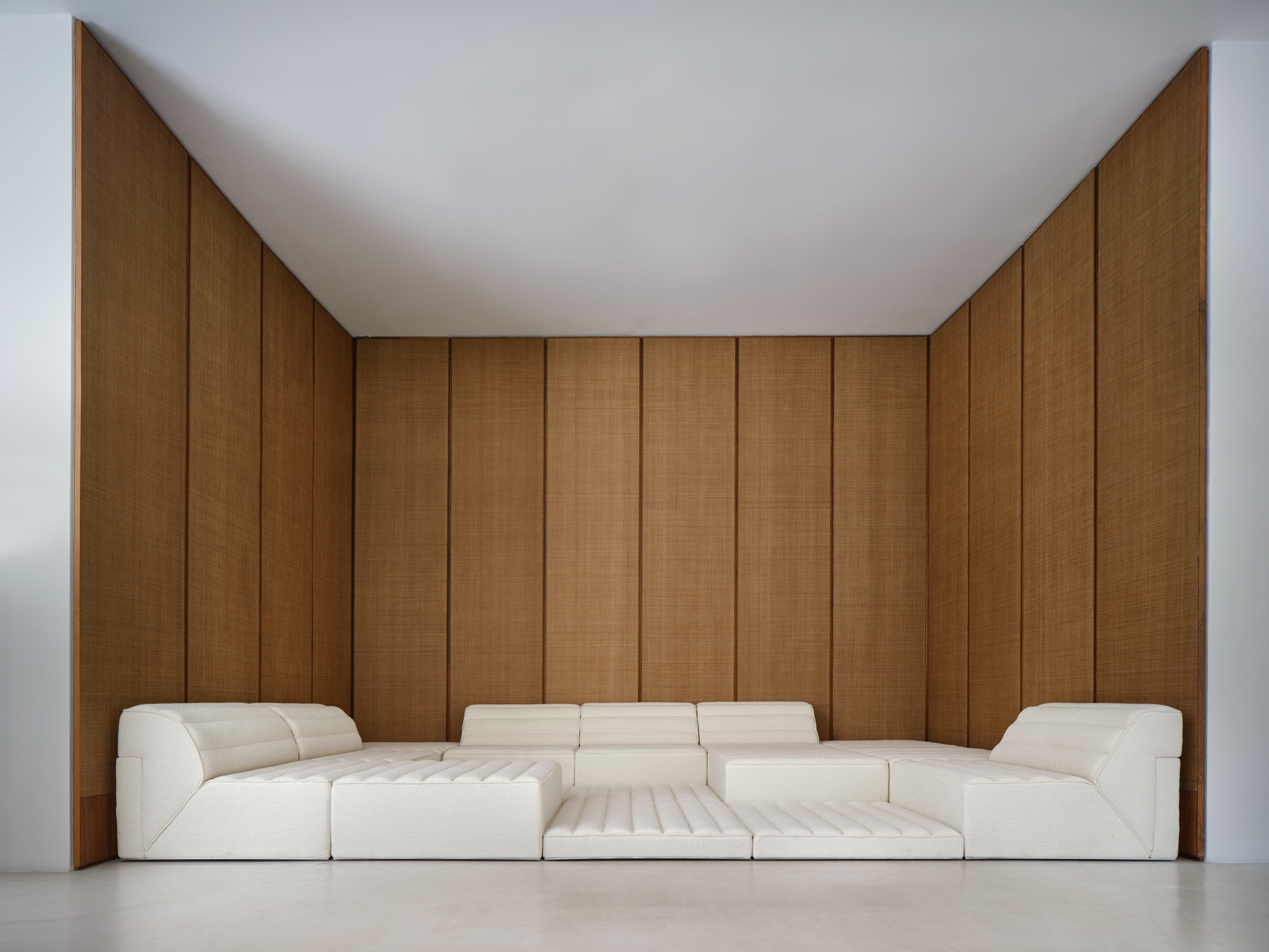 13 Acerbis SDM2023 allestimento spotti OTTI