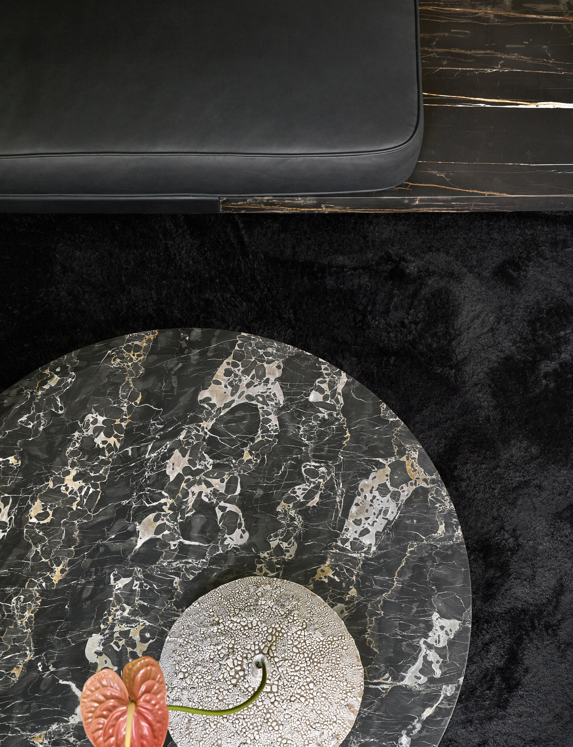 NEUTRA Spotti Milano Monochrome Affinity Milan Shades ph Leonardo Duggento styling Simona Sbordone 4