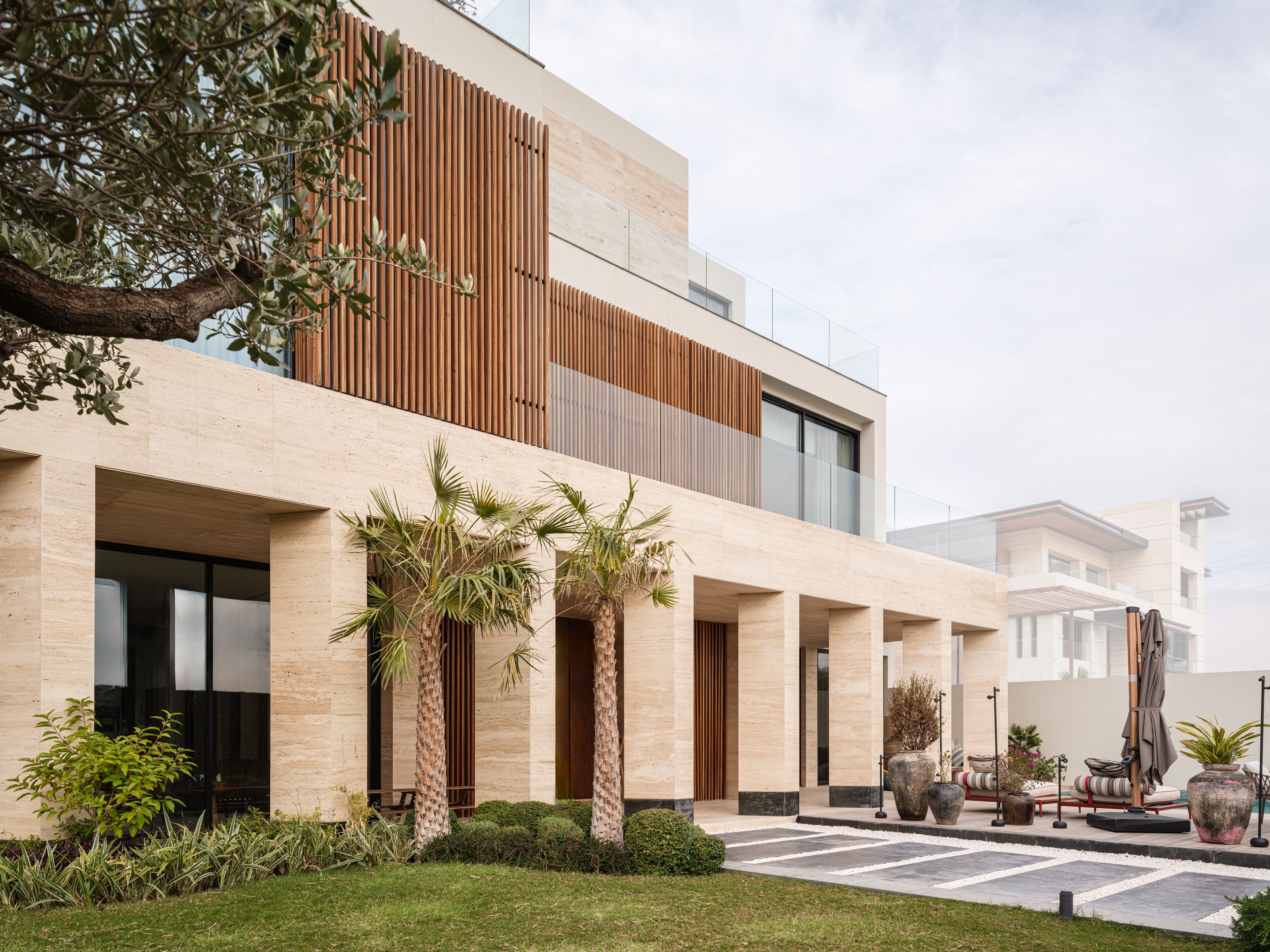 GFX5857 Edit Edit websize