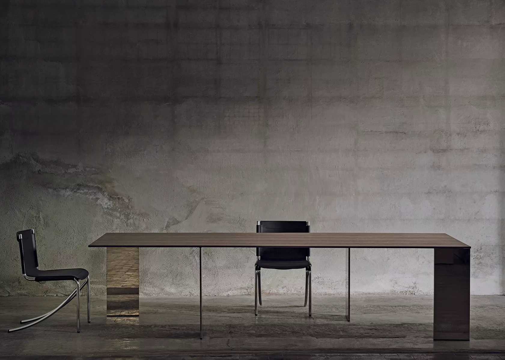 Gallery axis table 3