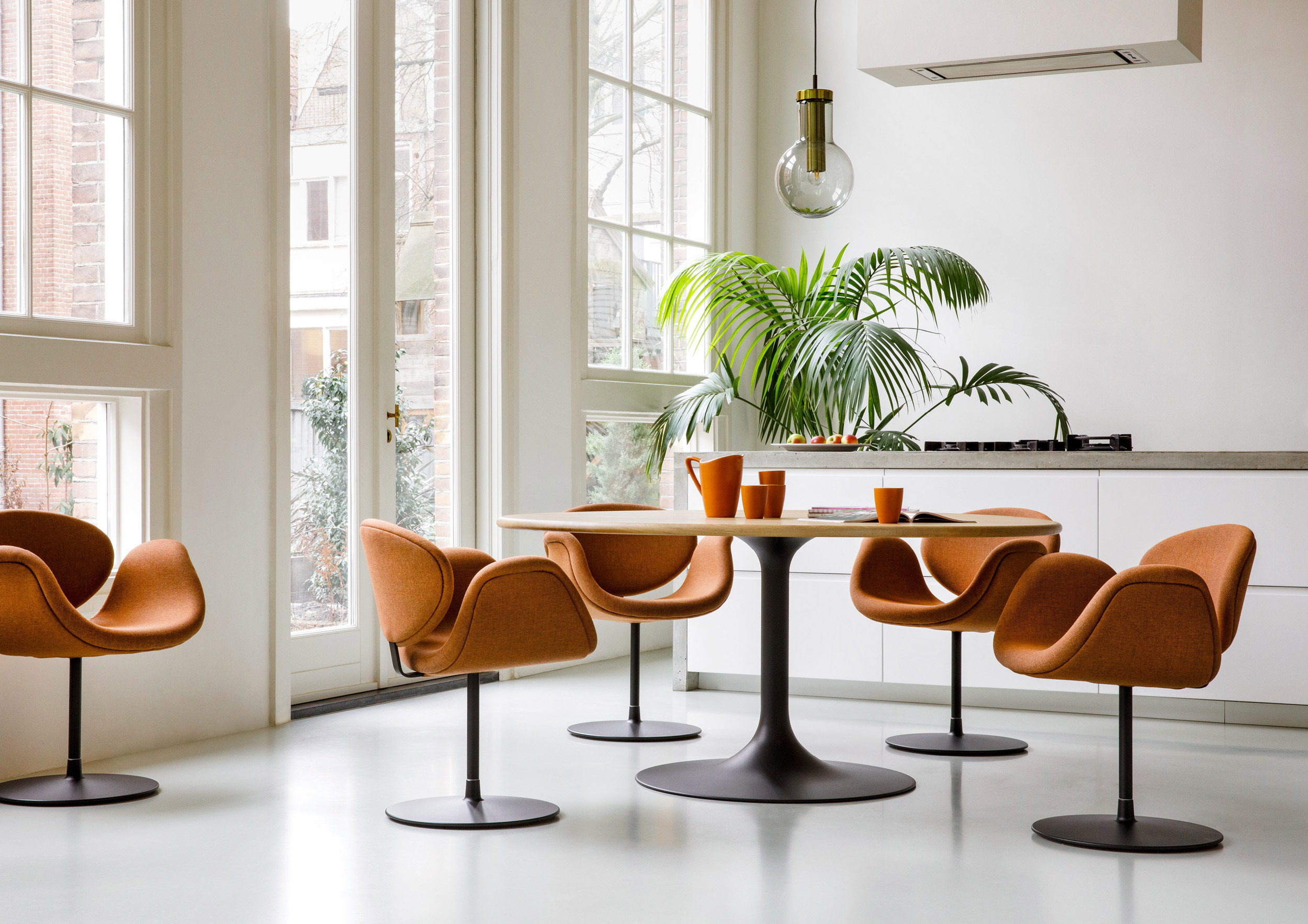 Artifort Little Tulip hr