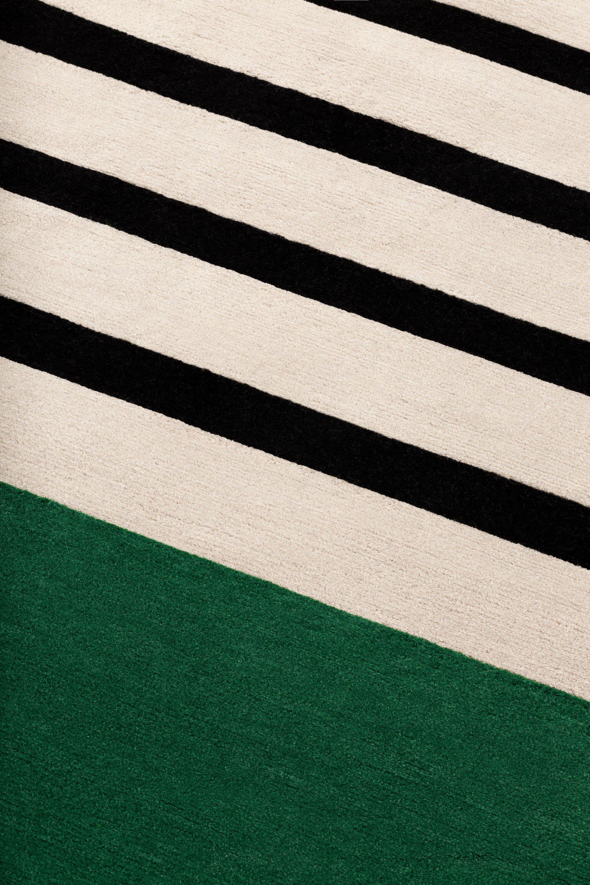 Cc tapi charlotteperriand lesarcs NGR19 NOIR GRIS detail01