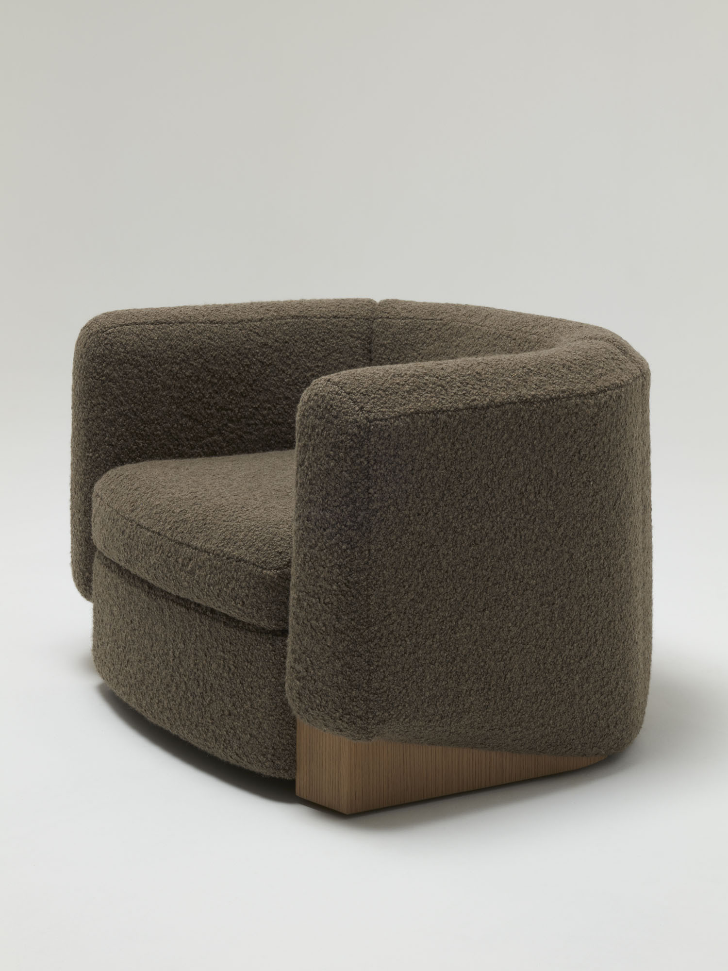 Delcourt Collection ORR armchair 1