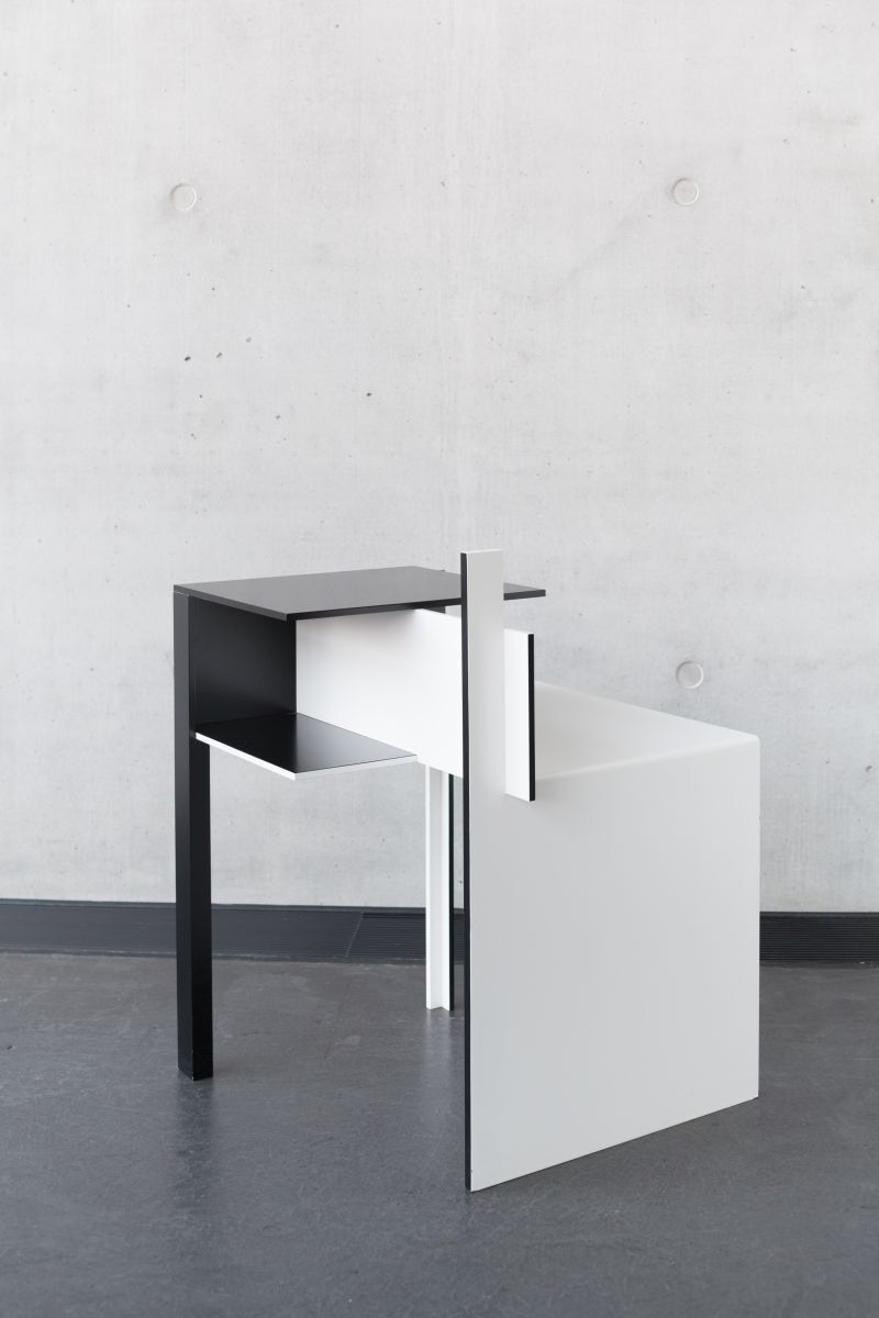 Classi Con de stijl table 2 photo hassos