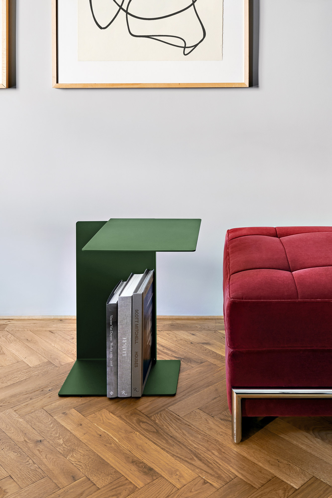 Classi Con diana b side table day bed cut photo oliver jaist interior holzrausch