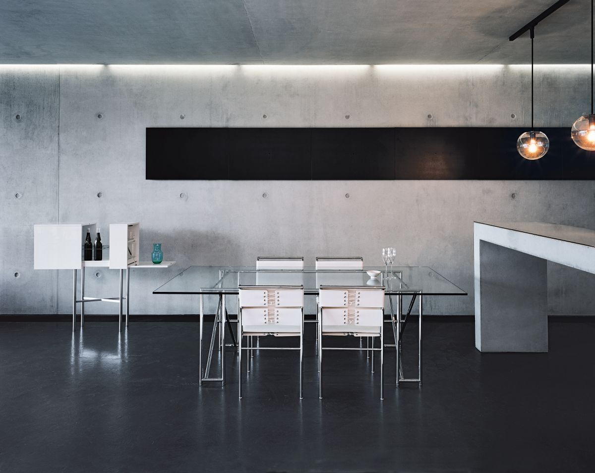 Classi Con pandorra bar double x table roquebrune chair selene pendant lamp photo holzherr