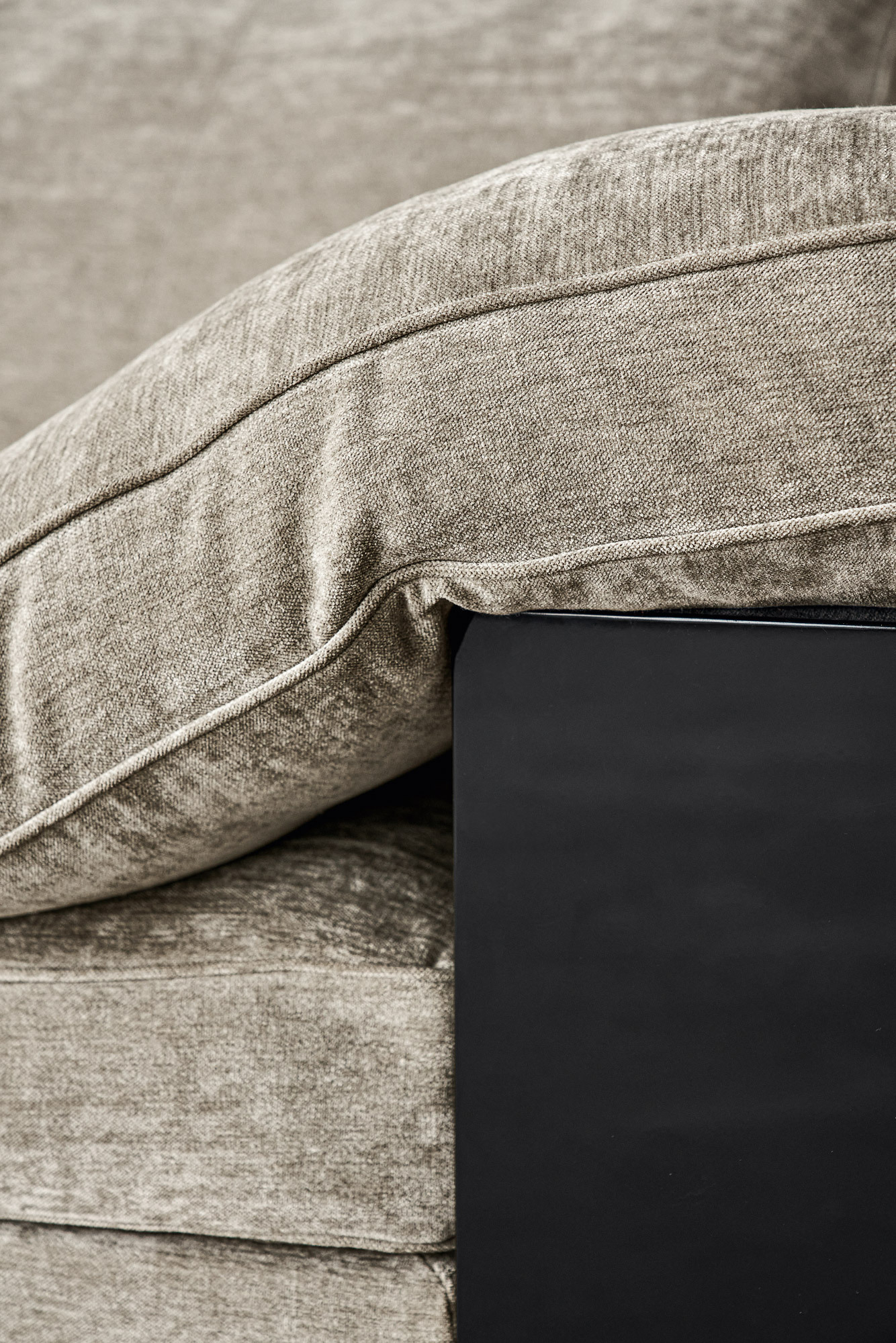 Classi Con lota sofa detail photo hassos