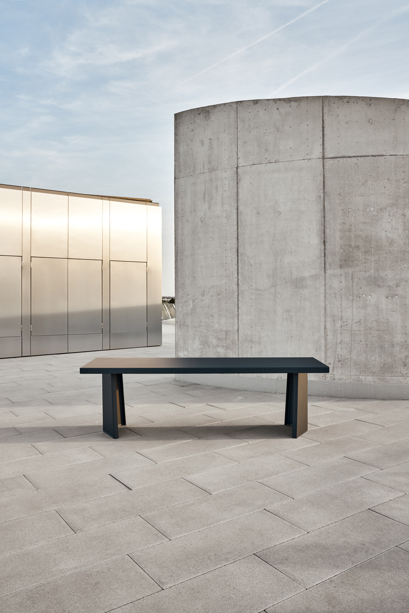 Classi Con pallas table outdoor greyblue photo hassos