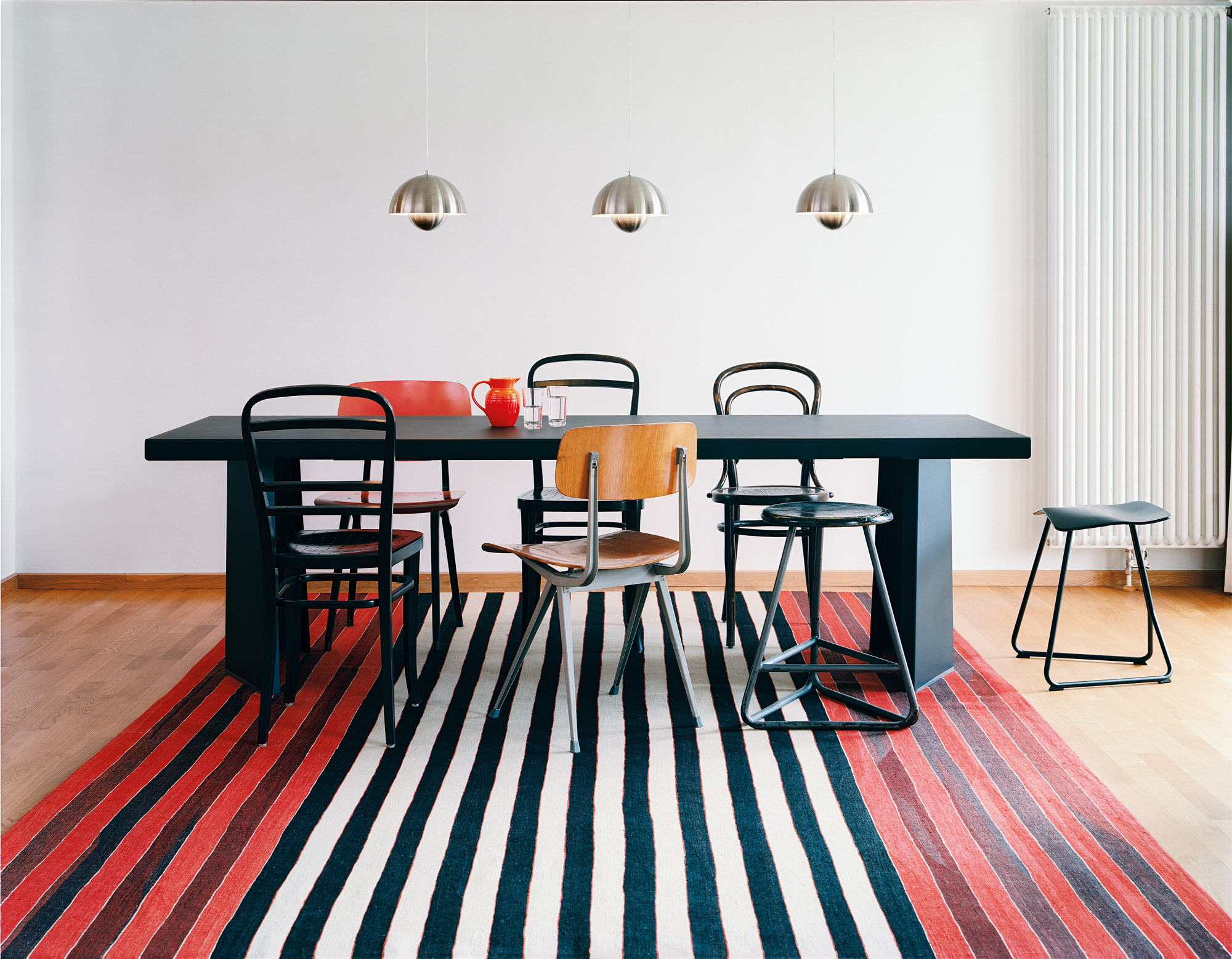 Classi Con pallas table triton stool photo holzherr