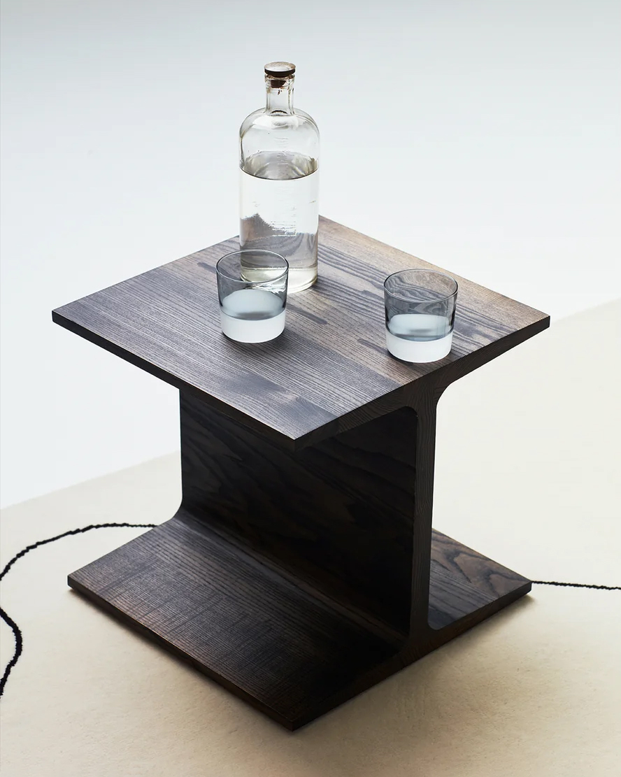 Miraloungechair I Beam Conistonmirrorby Matthew Hilton photoby Yuki Sugiura web 2