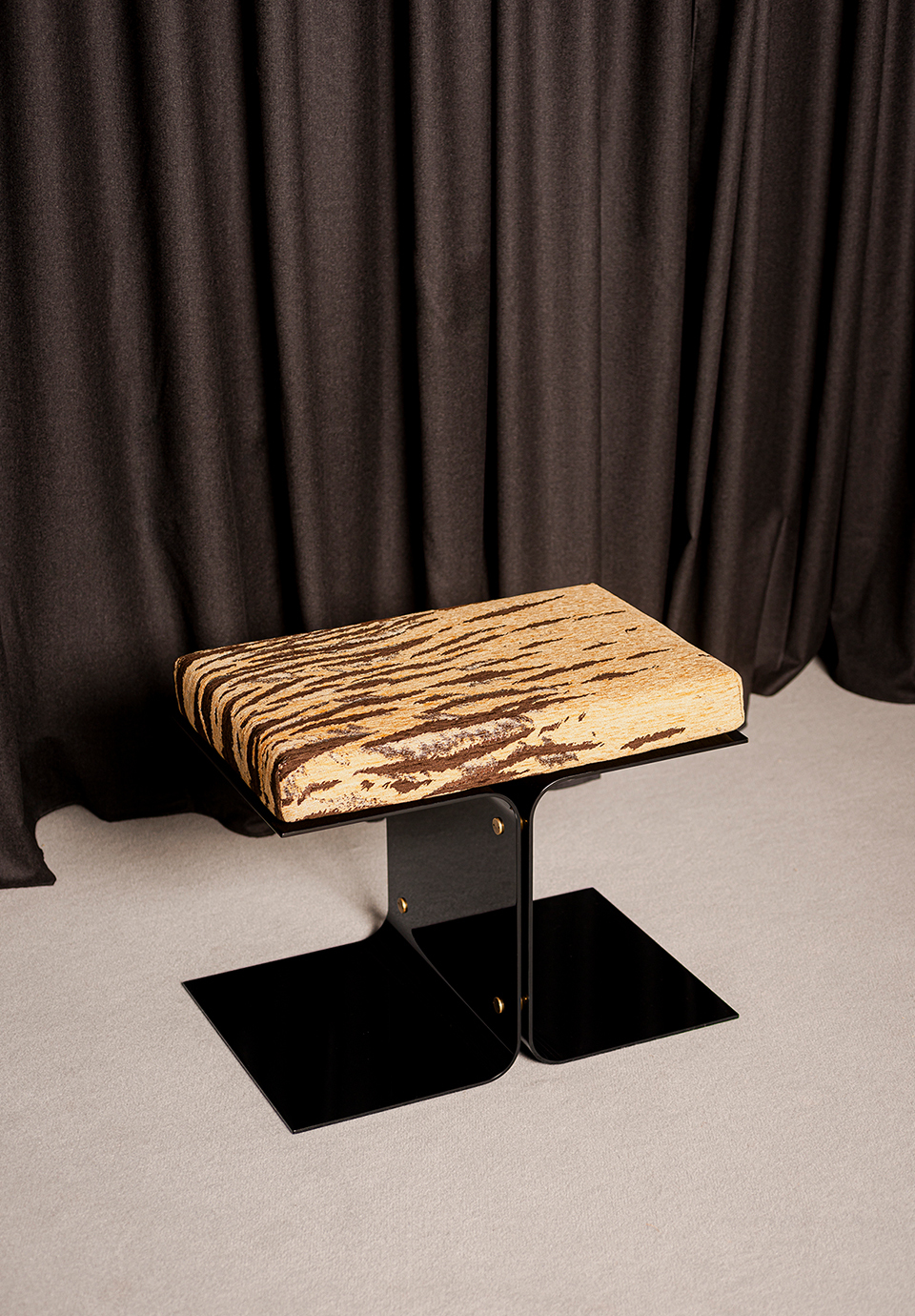 DIMOREMILANO PUTRELLINO pouf035 web 2