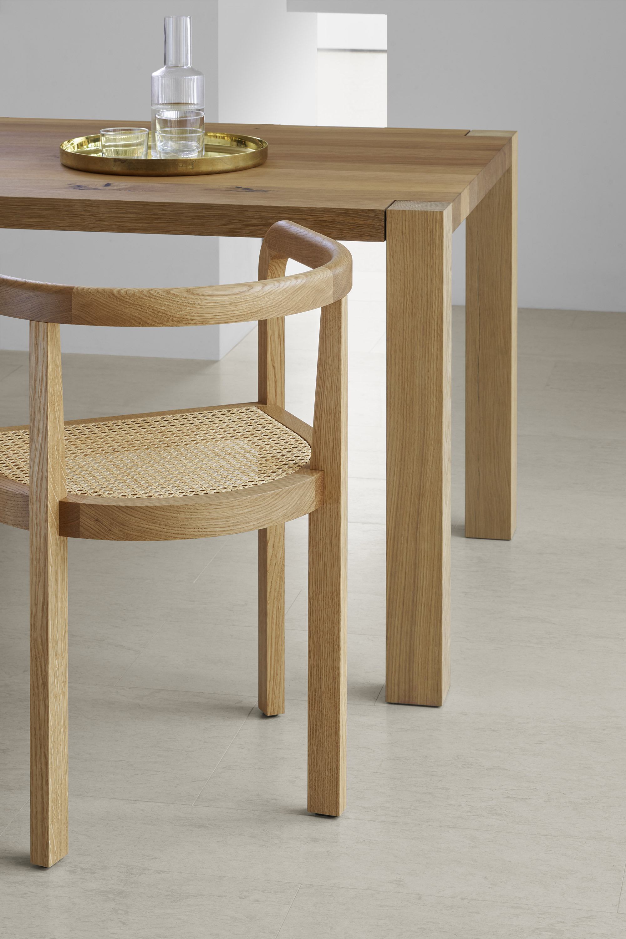 001 RH01 STUTTGART TA22 HOLBORN CM05 HABIBI 01