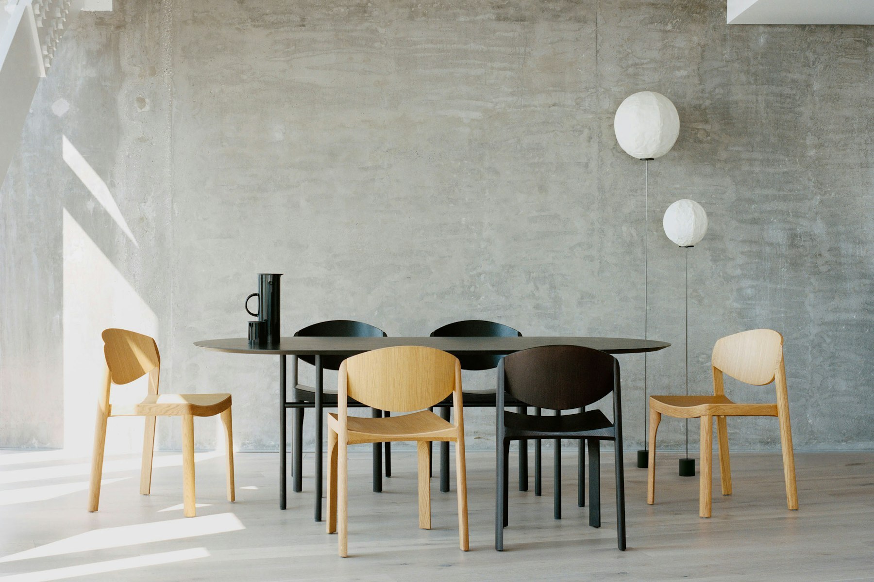 MAURO CHAIR Mauro Pasquinelli c2018 Establishedand Sons c Rory Gardiner The Stratford London Insitu Dinning 01 300dpi EDIT