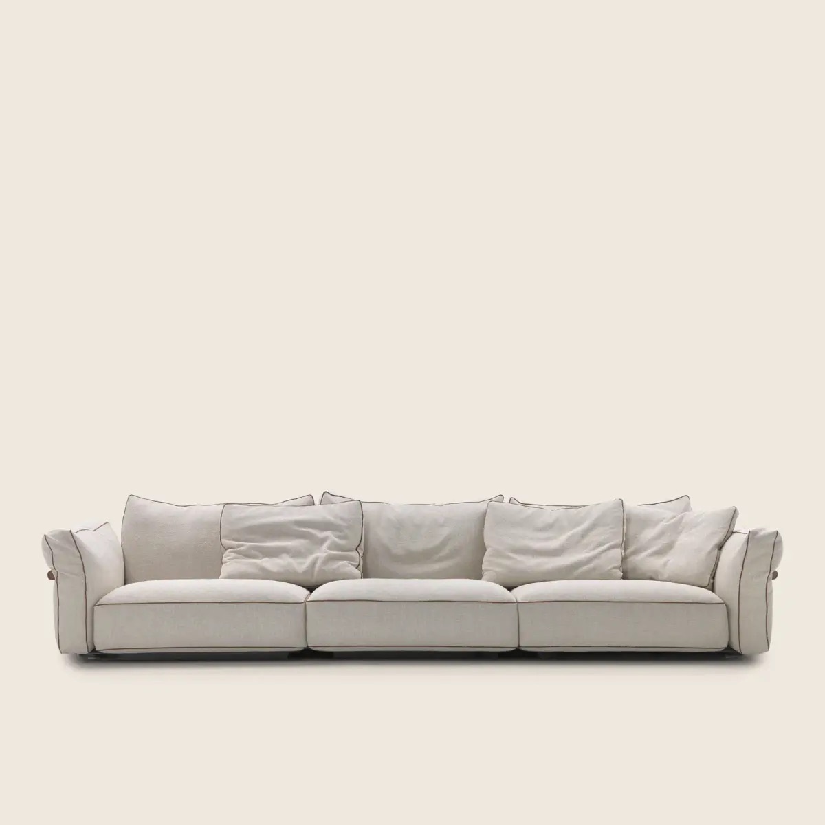 02 C002 CAMELOT SOFA 02