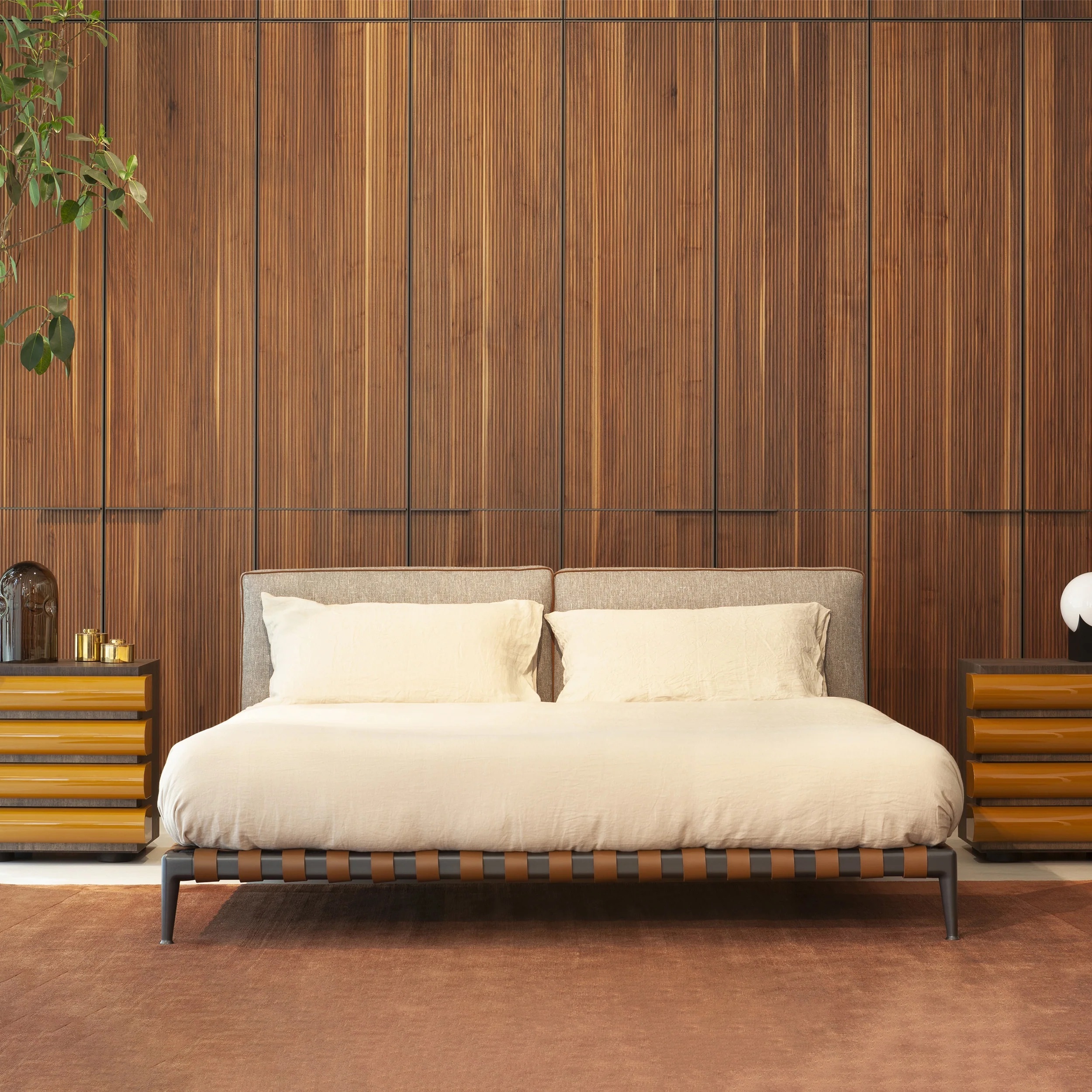 Flexform Gregory Bed ambientata room