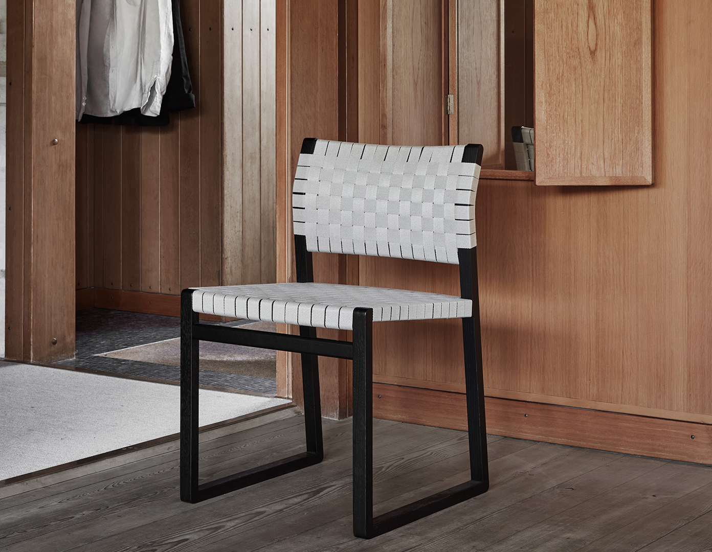 BM61 Linen Webbing Black