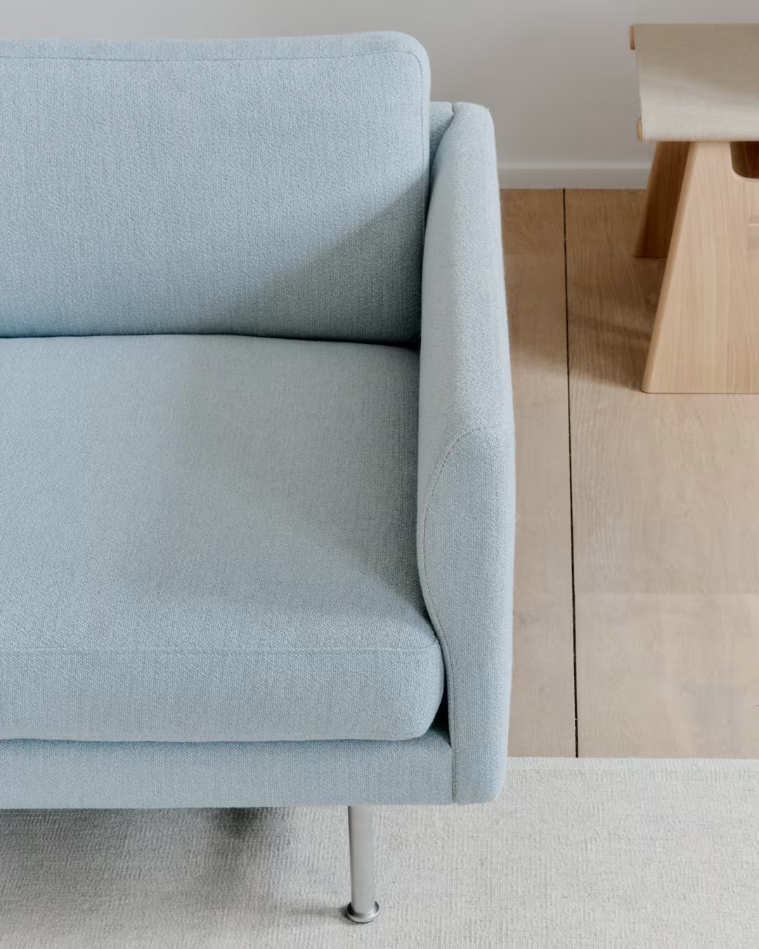 Products calmo 3 seater 80 cm cushions 5623 Lifestyle Images Calmo Ecriture710 Matkrom Seto Light Oil