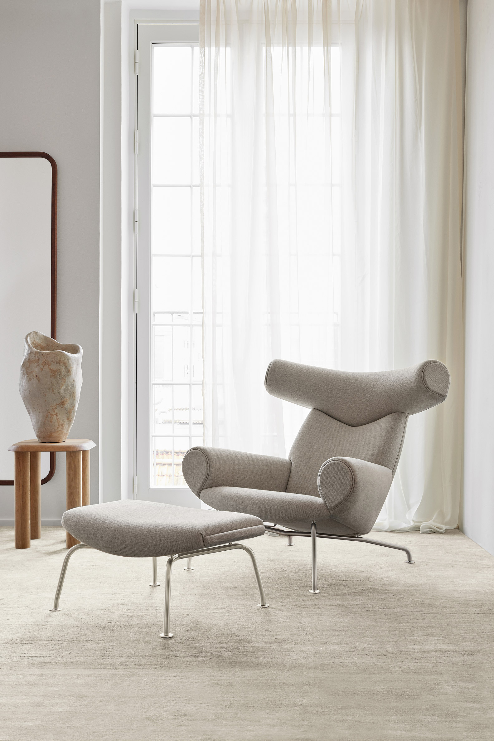 FF 2021 Ox Chair Ox Ottoman Islet Side Table Silhouette Mirror