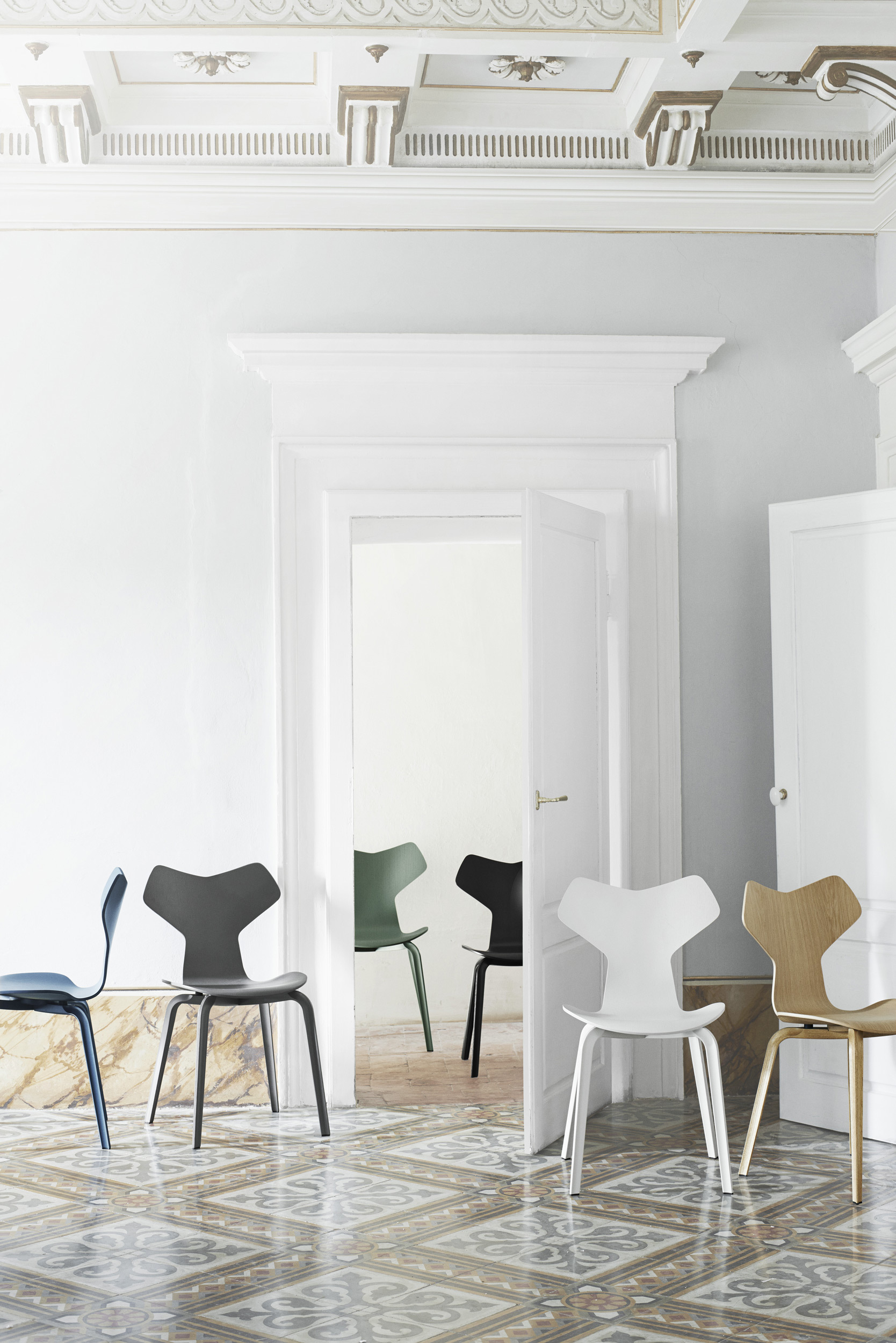 140114 Fritz Hansen GRANDPRIX 3 024 RGB