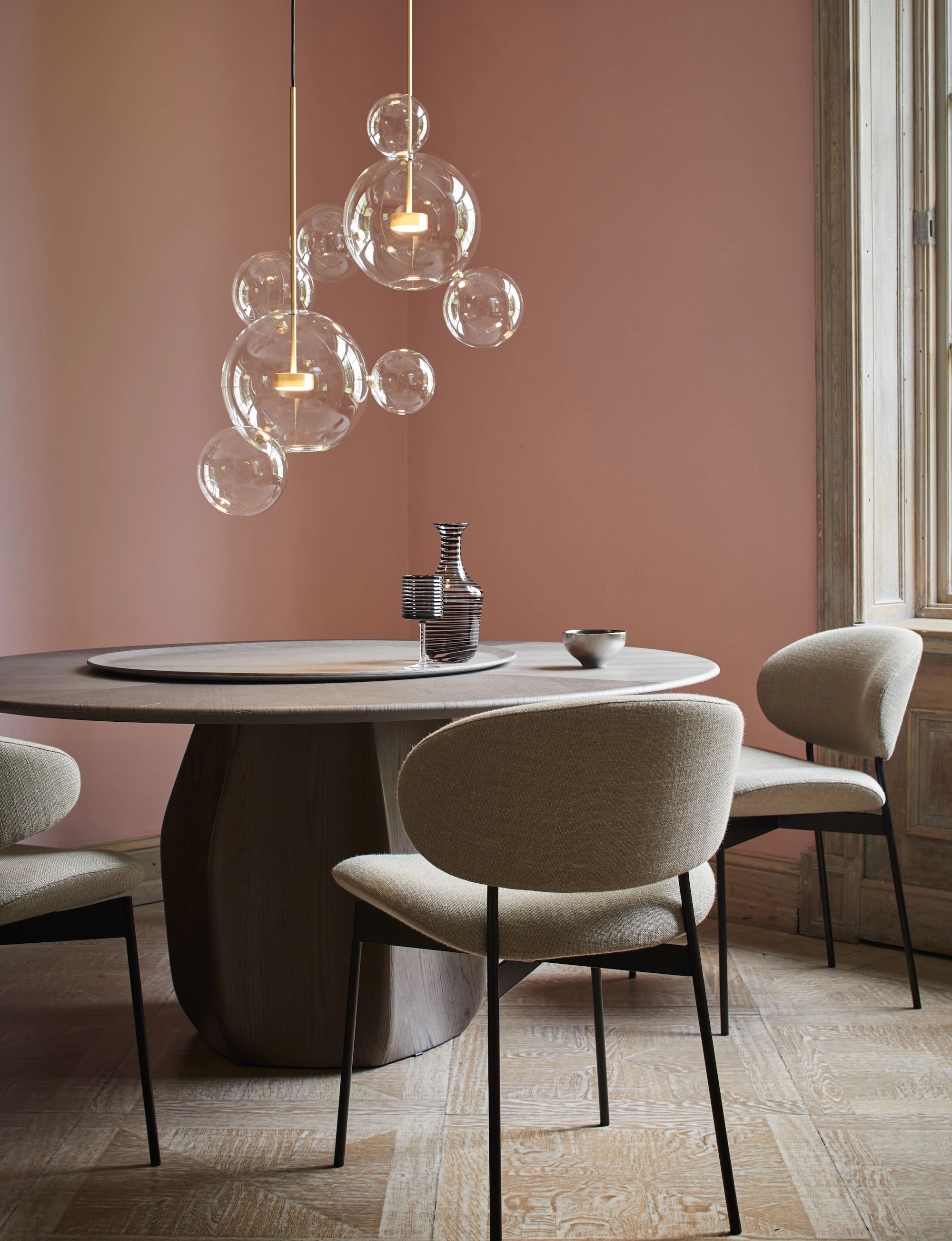 1687264389 giopatocoombes bolle pendant 04 set ph peterfehrentz web