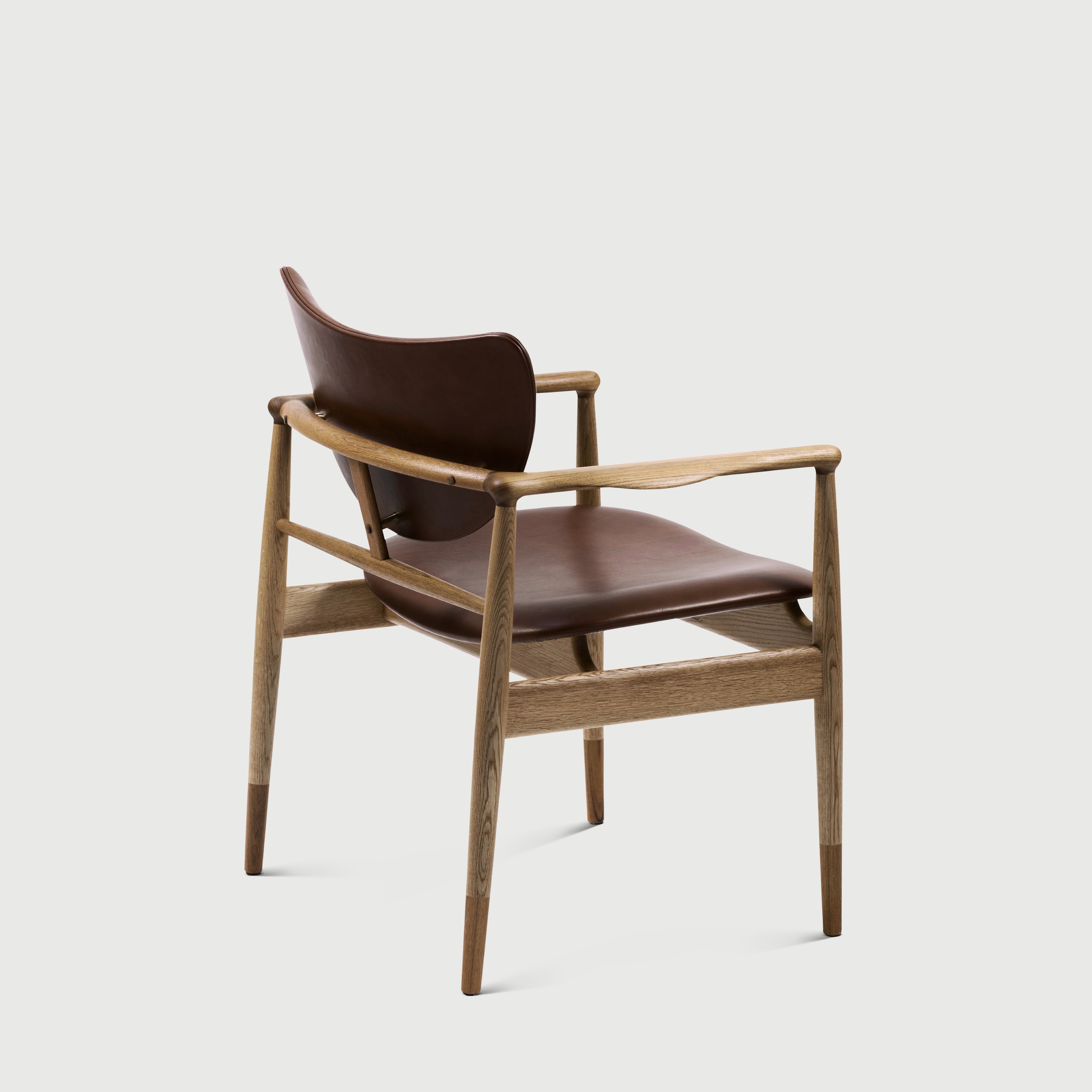House of finn juhl 48 chair oak dark oil walnut cognac leather 02