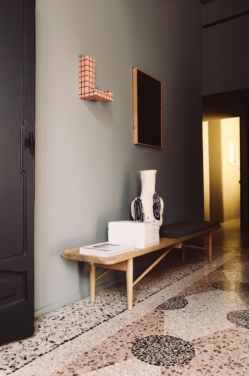 The cocktail bench oak clear oil