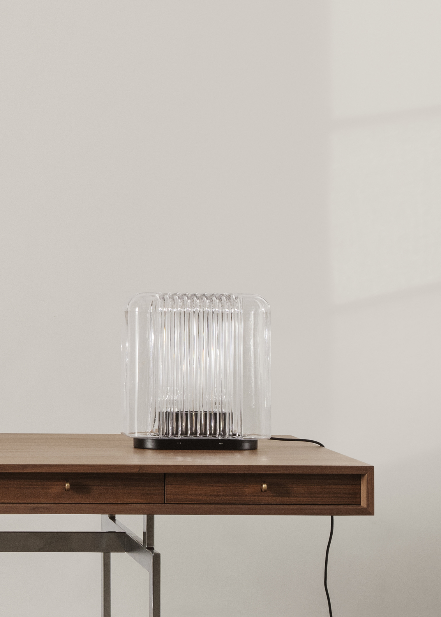 Lari Office Desk Winter Campaign 2020