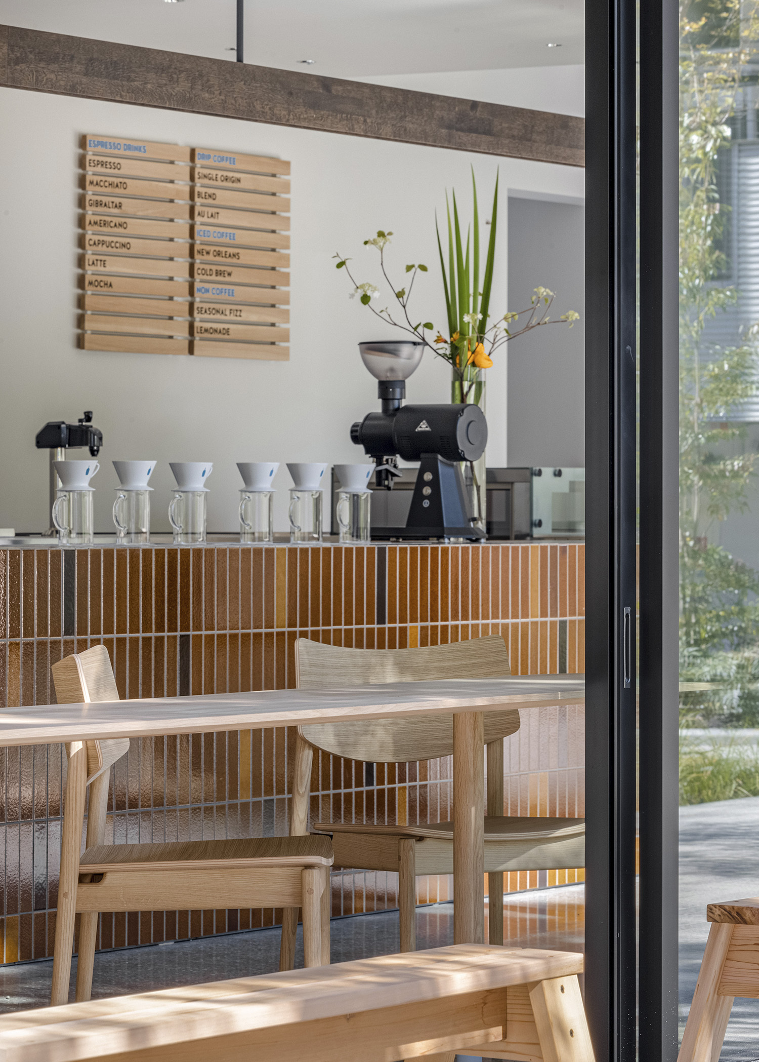 BLUE BOTTOLE COFFEE SHIBUYA CAFE03 カラム2用