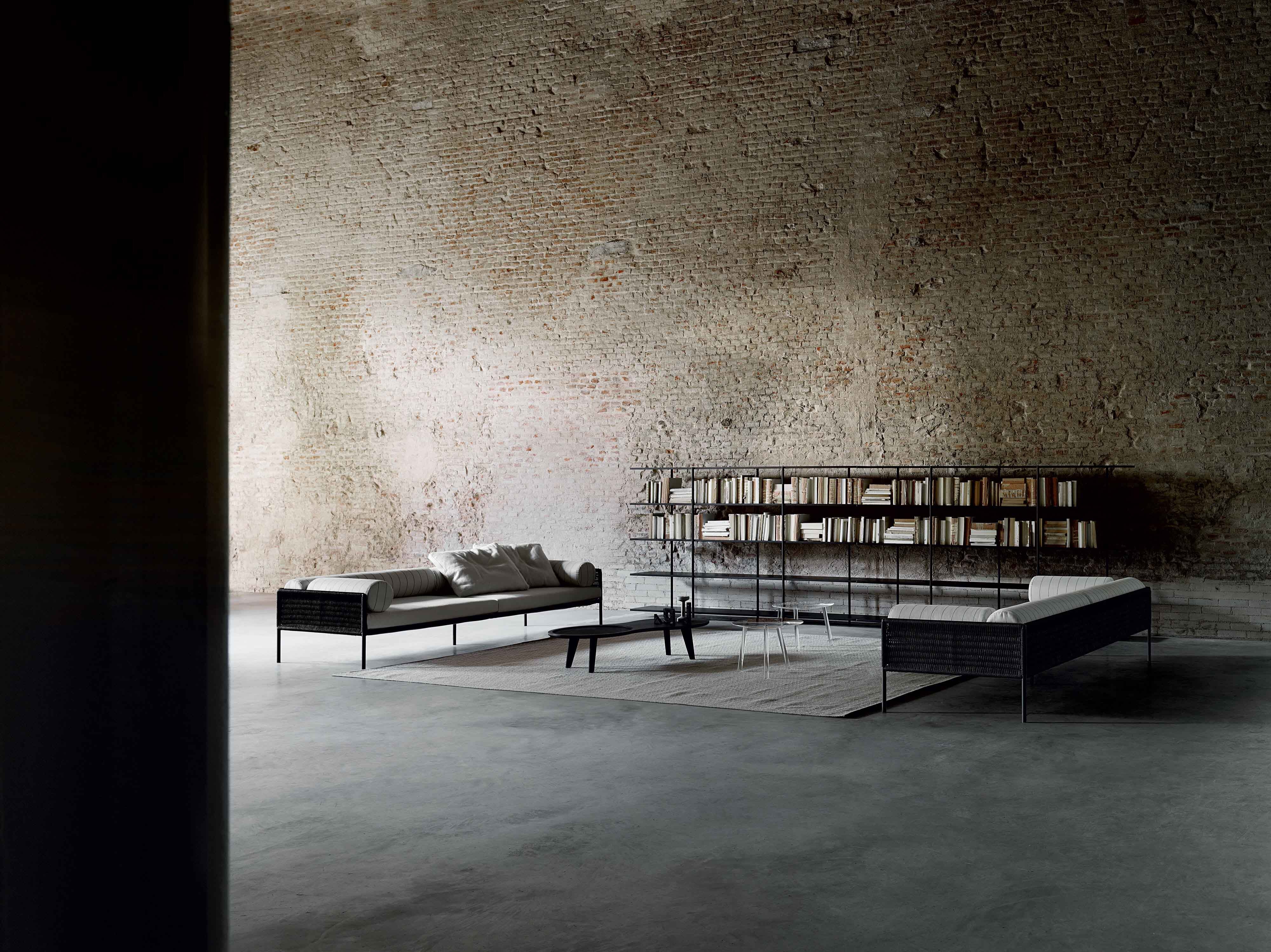 Living Divani Aero 1