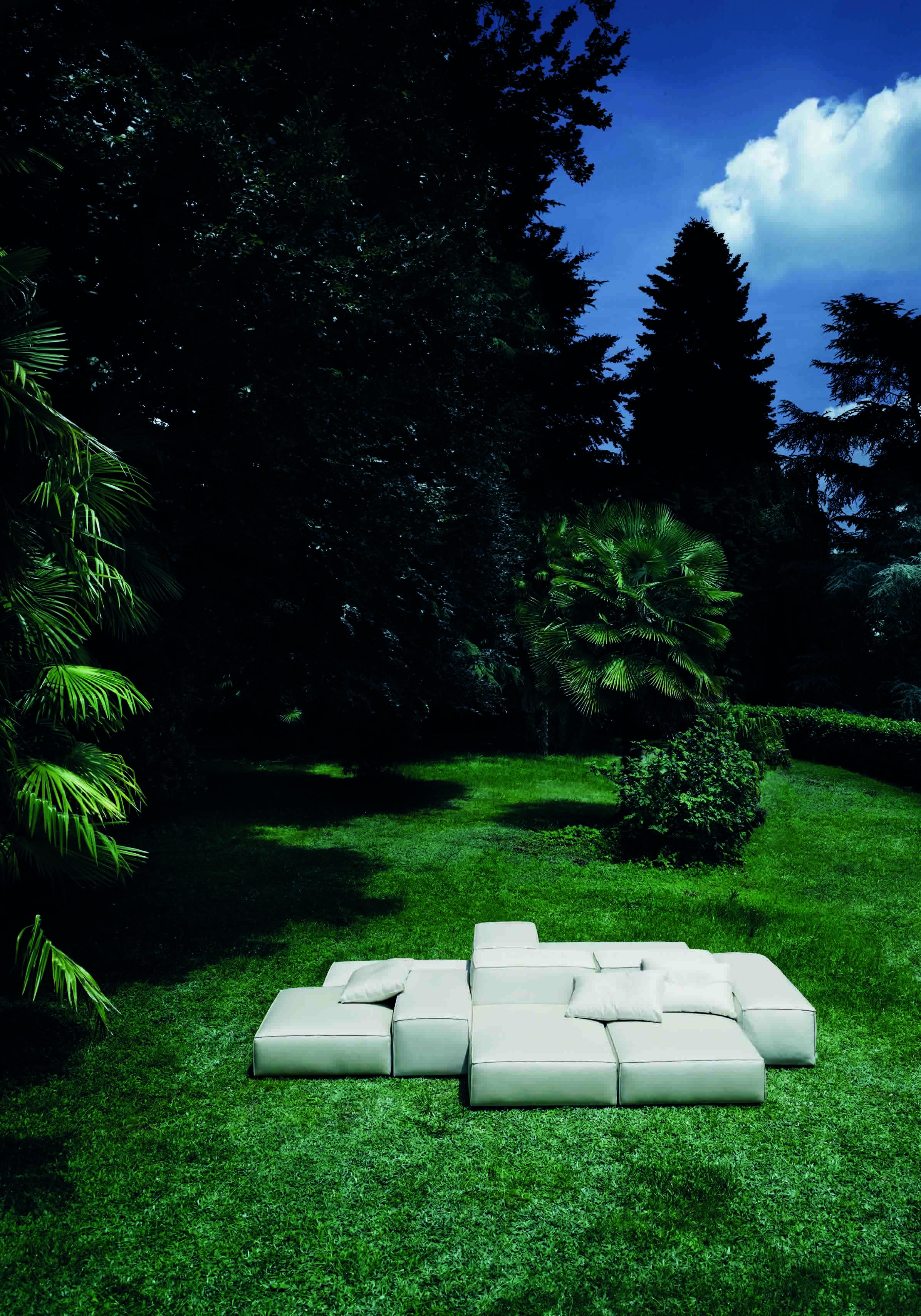 Living Divani Extrasoft 2