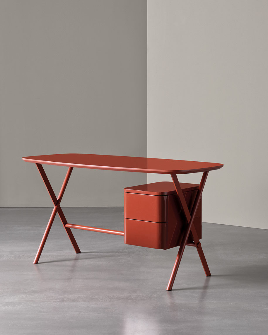 Jasper writing desk 08 915x1245