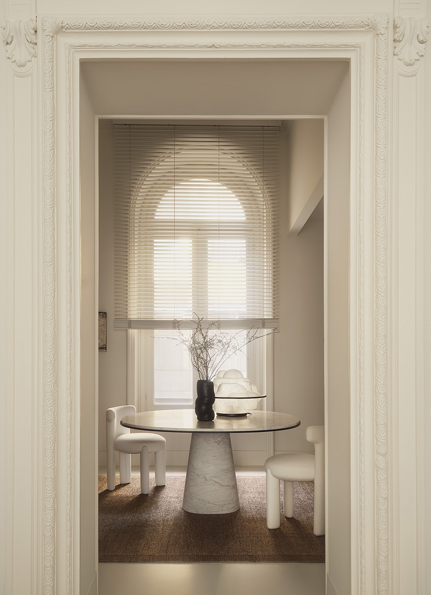 Owen setting 870x1200 03