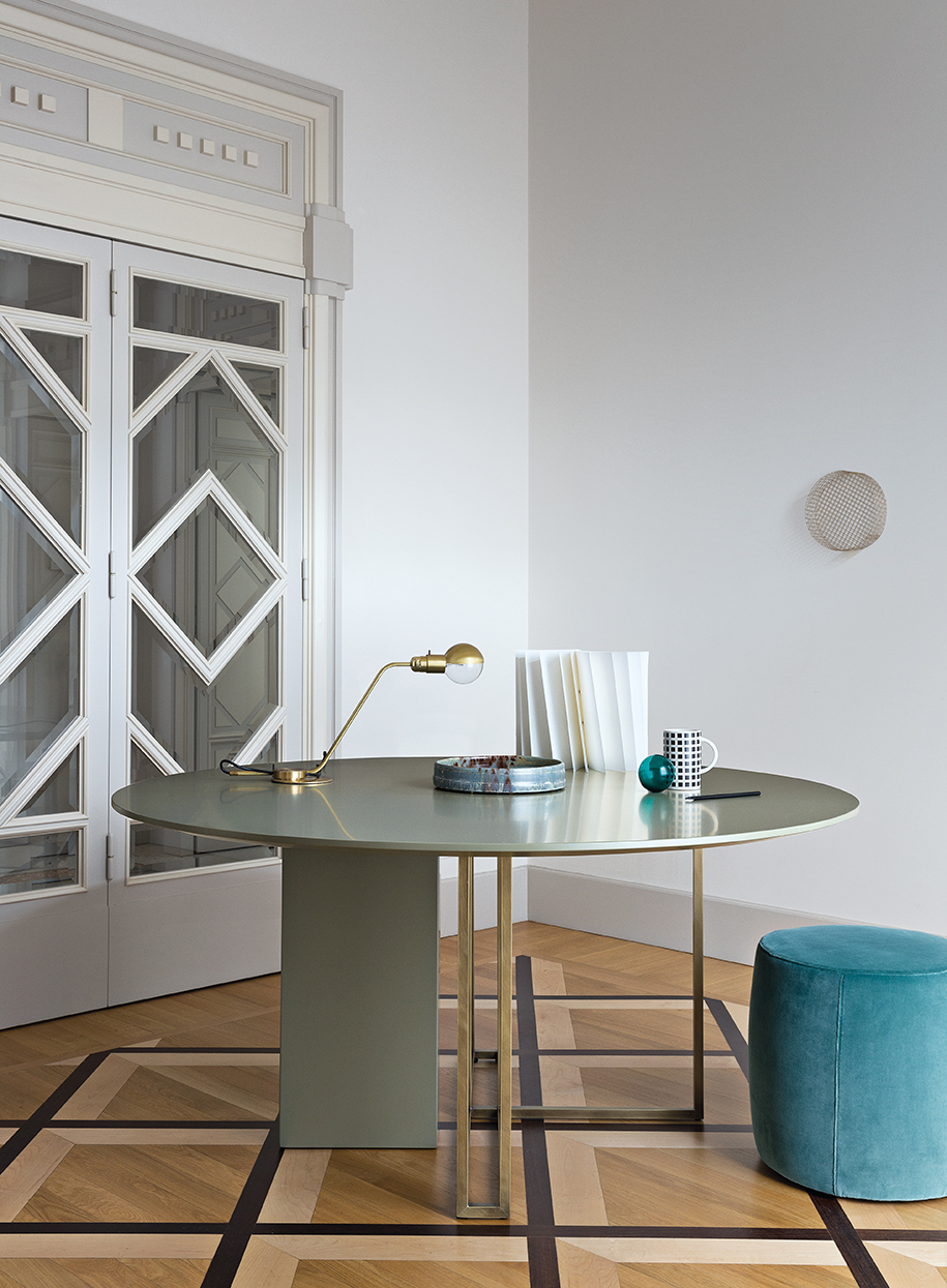 Plinto table 05 915x1245