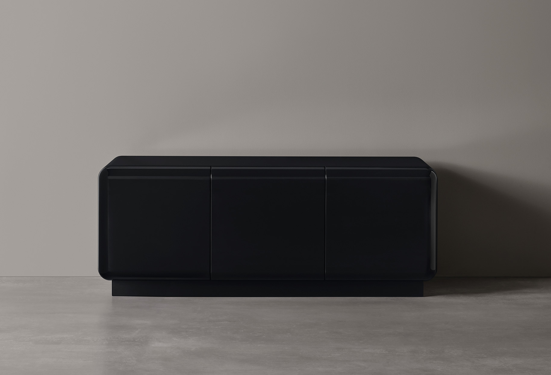 Romeo storage unit 01 1830x1245