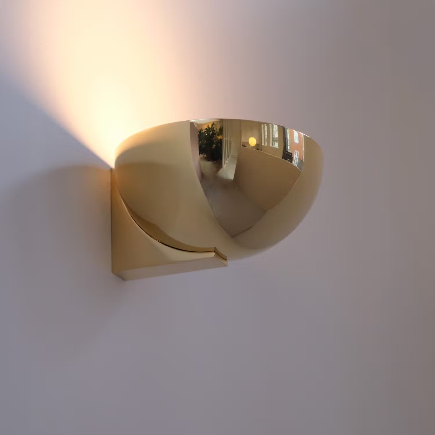 Zw FU4 F3 Nbk B Xhlm 2 Cup Michael Anastassiades