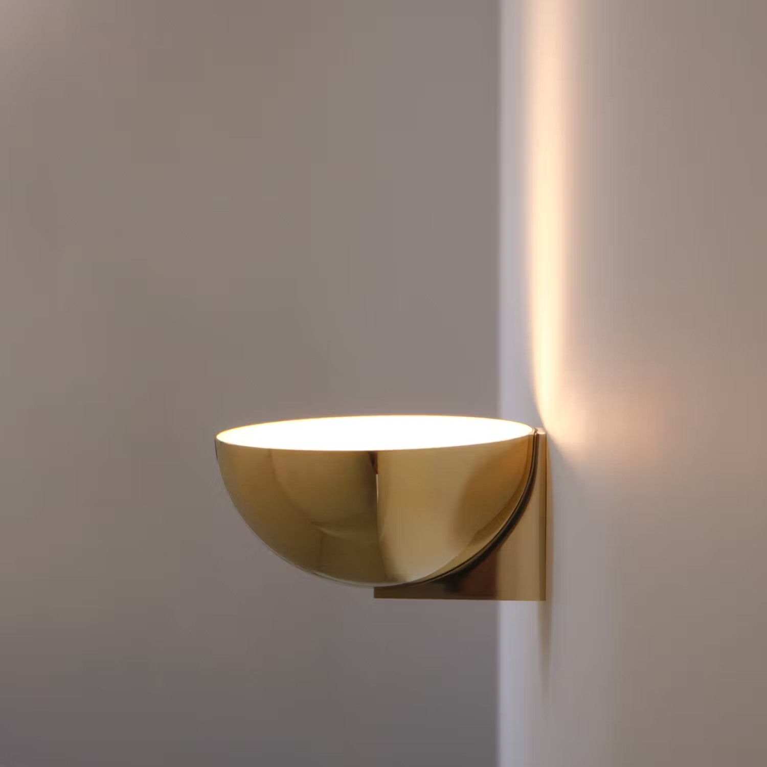 Zw FVIF3 Nbk B Xhlo 3 Cup Michael Anastassiades