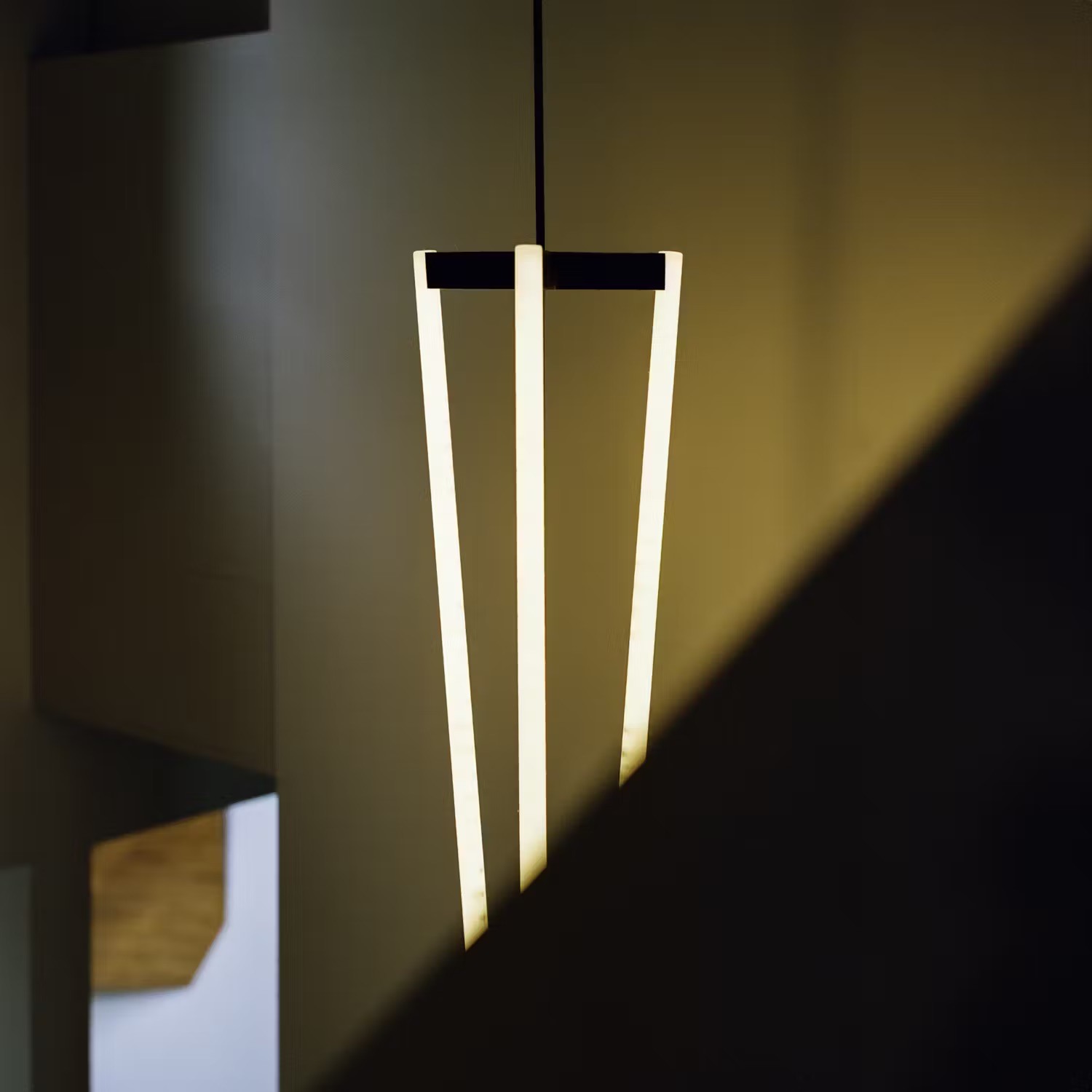 Zxed1 YF3 Nbk BX1x6 2michaelanastassiades tubechandelier black