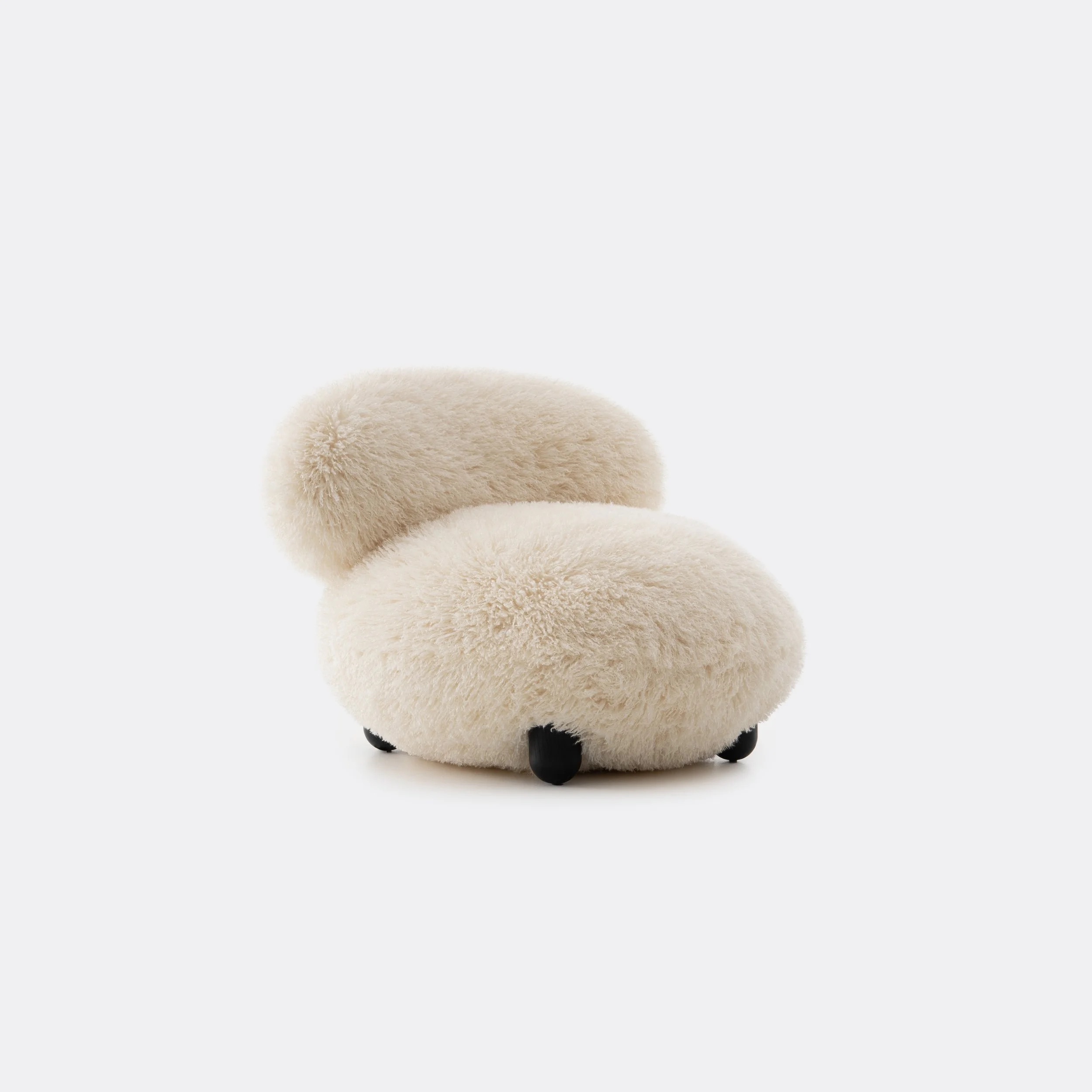 Flock Lounge Chair Fluffy Editionby NOOM2