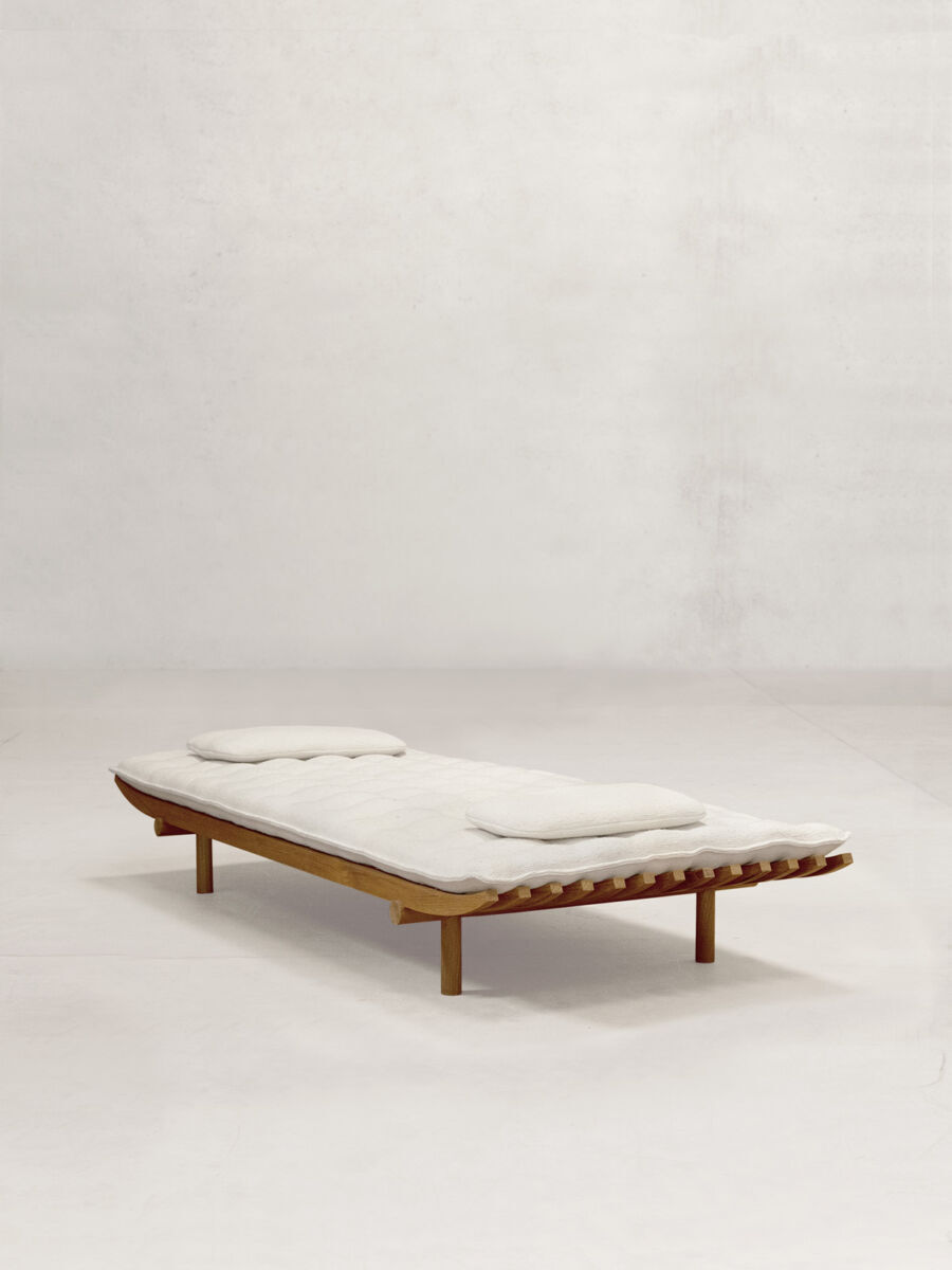 Nandi Day Bed web 2
