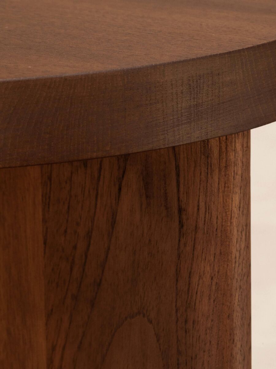05 Teak Round Stool detail Groove