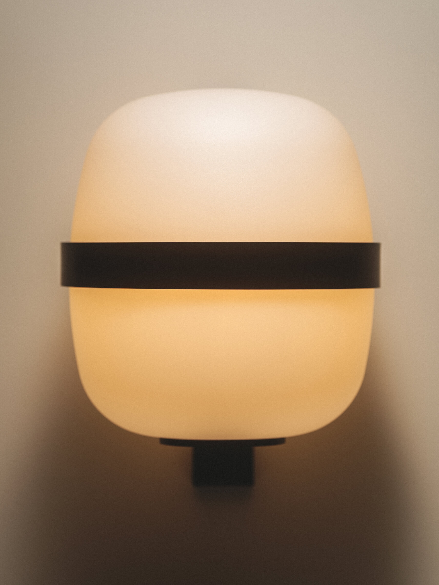 Wally Cesta Negro ON Enric Badrinas 2024 1 x2400