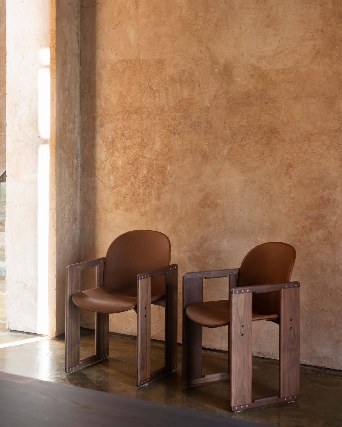 Tacchini Dialogo With Armrests Chair Catalogue2023 4