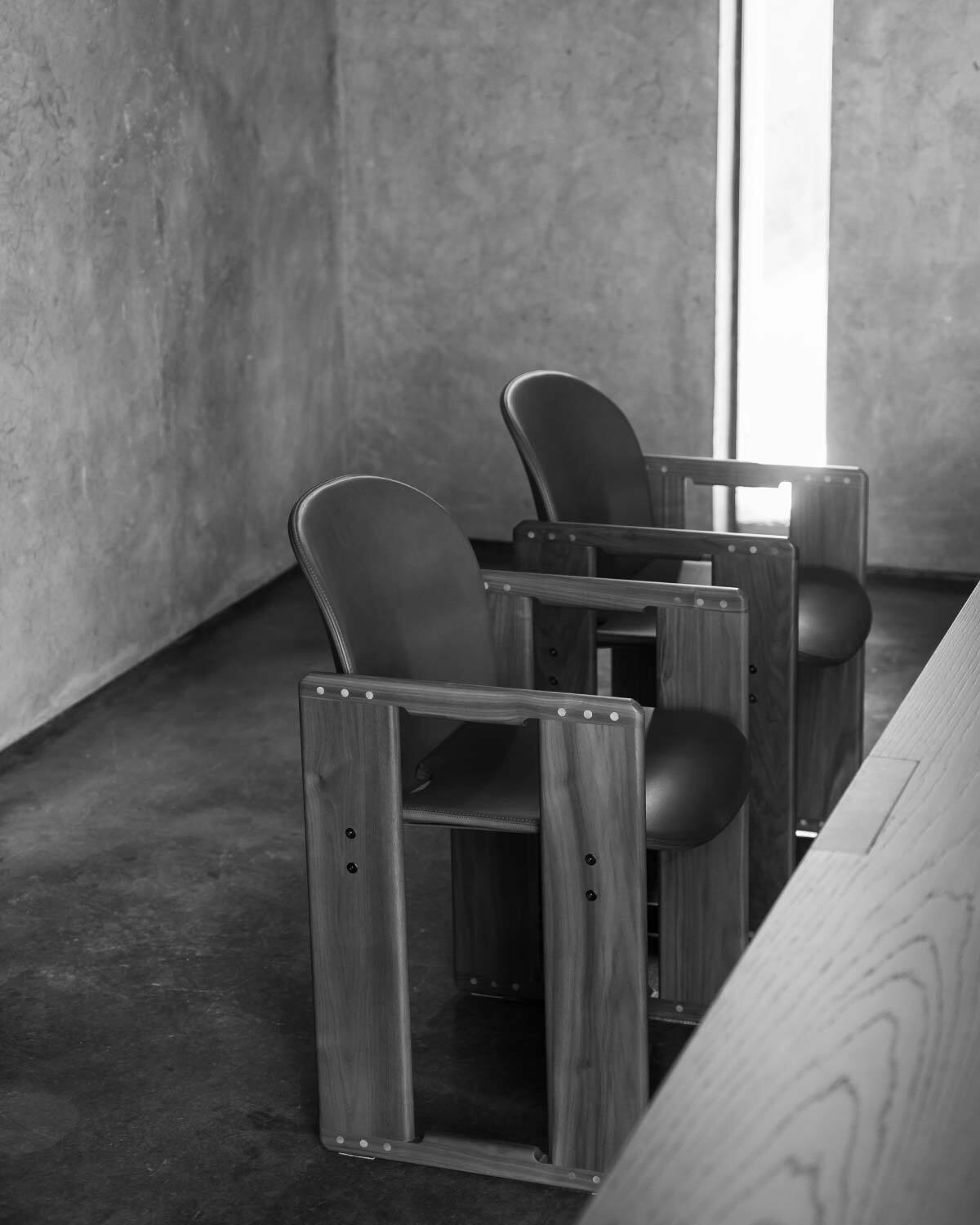 Tacchini Dialogo With Armrests Chair Catalogue2023 5