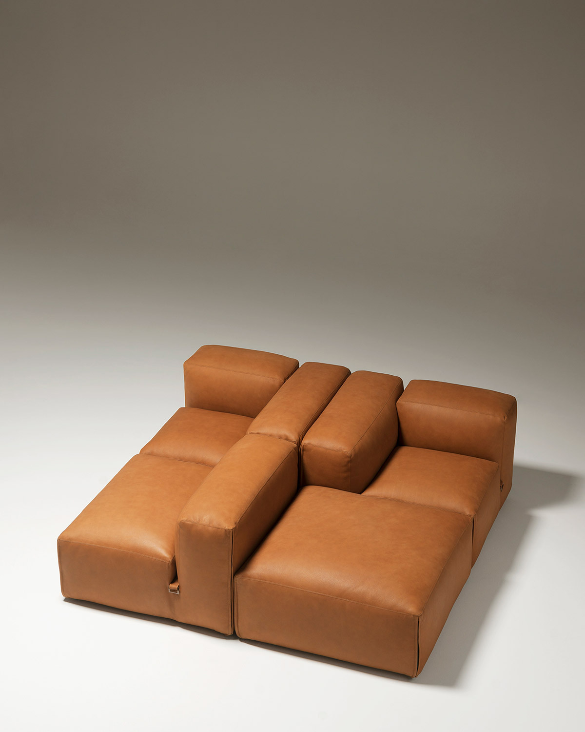 Tacchini Le Mura Web 02